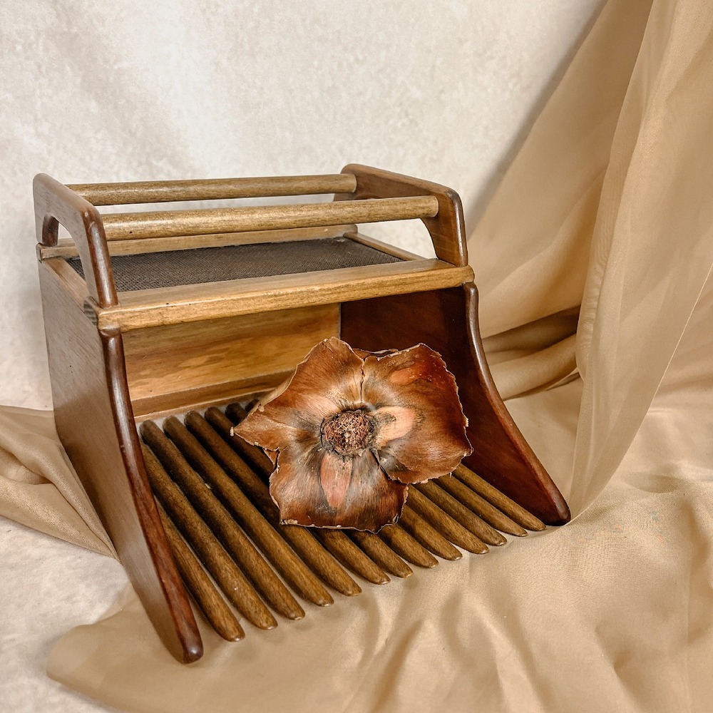 Elegant Wooden Home Accent Decor